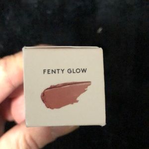 Fenty Beauty Makeup - FENTY BEAUTY ✨ Gloss Bomb Fenty Beauty Makeup - FENTY BEAUTY ✨ Gloss Bomb